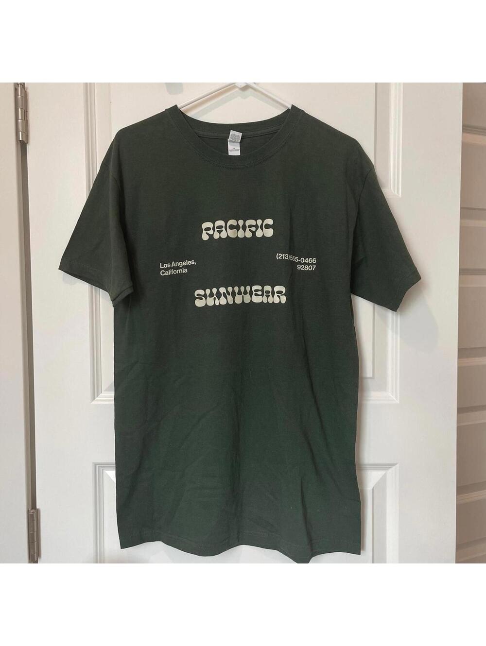Pacific Sunwear Dark Green Graphic T-Shirt Medium